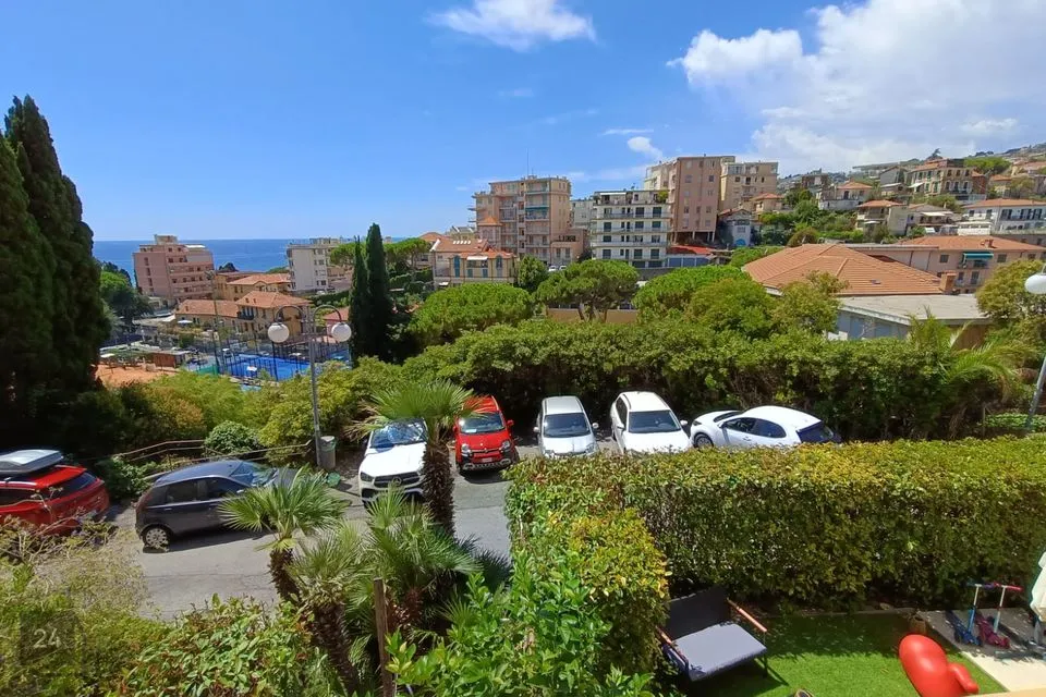 4-room apartment in Itaalia, Sanremo