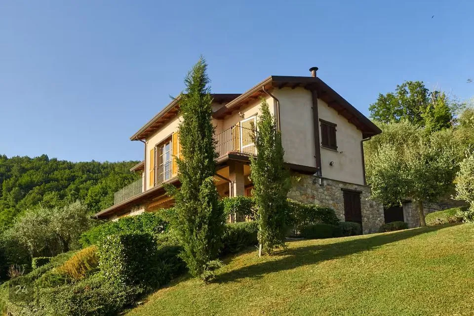 9-room house in Itaalia, Magliano - photo 3