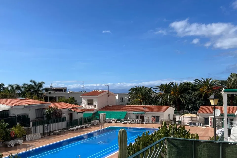 3-toaline Majaosa  -  Hispaania, Costa Adeje