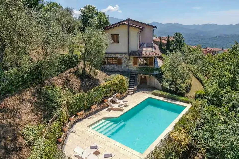 9-room house in Itaalia, Magliano