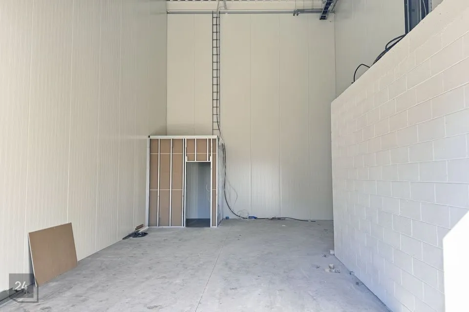 Betooni põik 8 Äripind  -  Tallinn, Lasnamäe linnaosa - foto 2